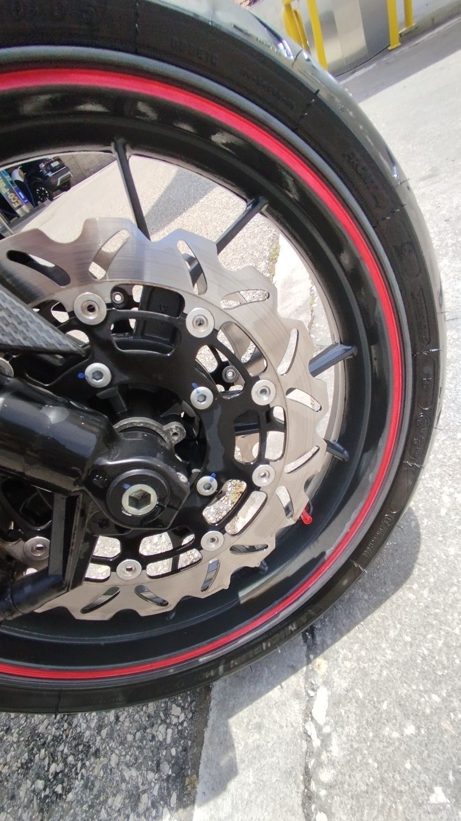 Mitt GP 125 red carbon