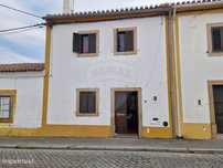 Moradia T4 para venda