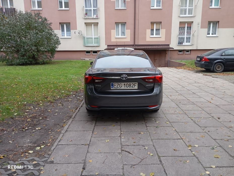 Toyota Avensis 1.8 z gazem zadbana