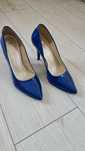 Kobaltowe buty i torebka