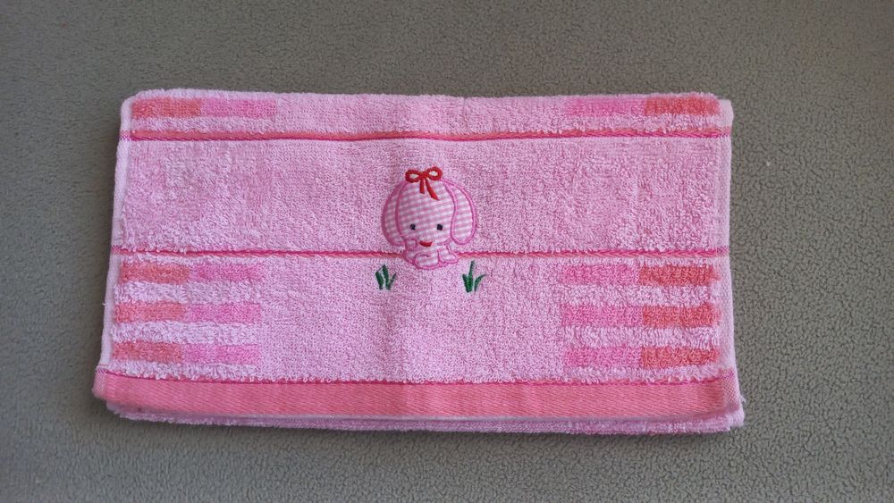 Uroczy ręcznik ręczniczek
