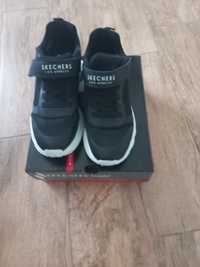 Кросівки Skechers.  33.5 розмір