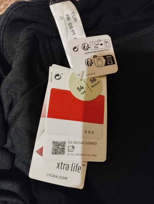 Продам купальник суцільний