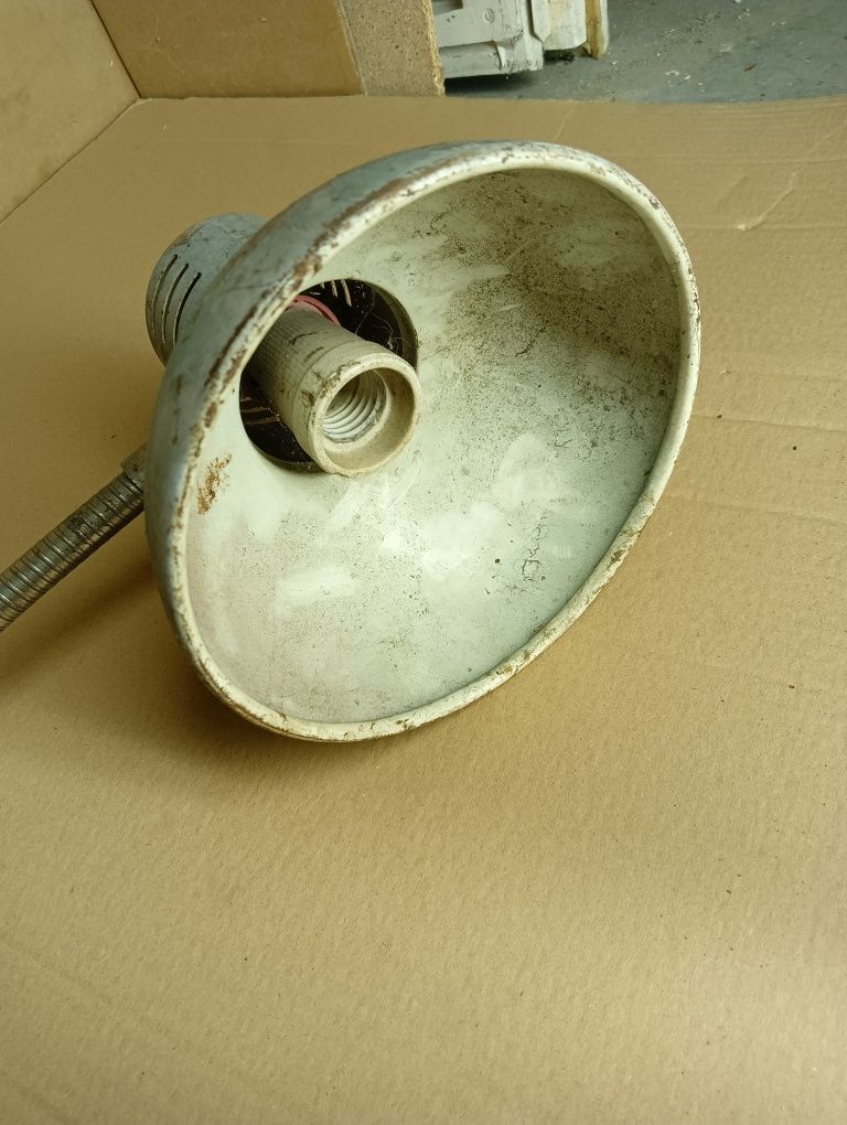 Stara lampka PRL biurkowa mocowana do blatu
