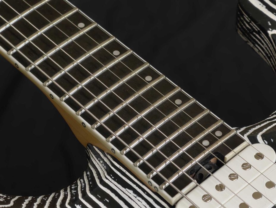 Jackson Pro Series Dinky® DK Modern Ash HT6