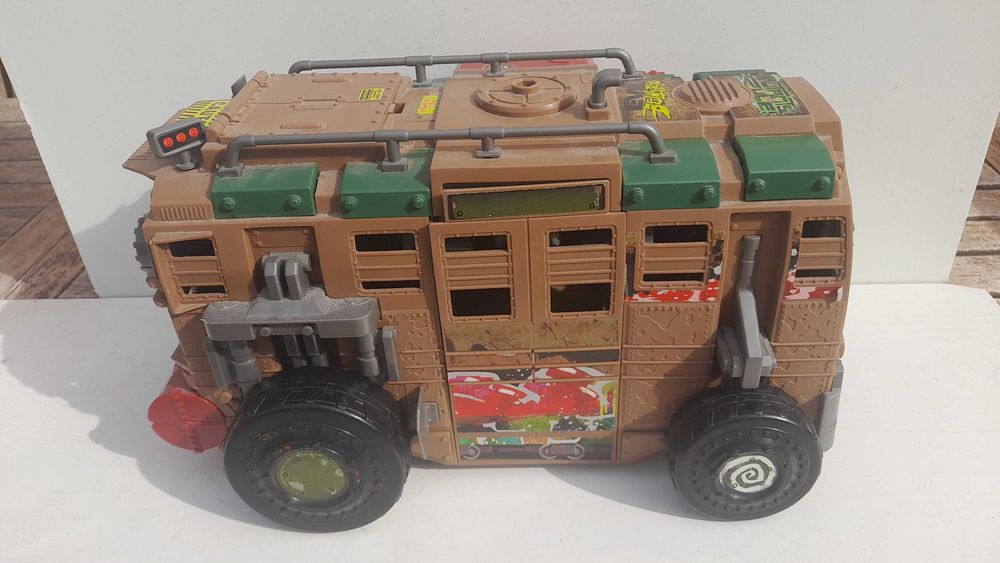 Carro das tartarugas ninja
