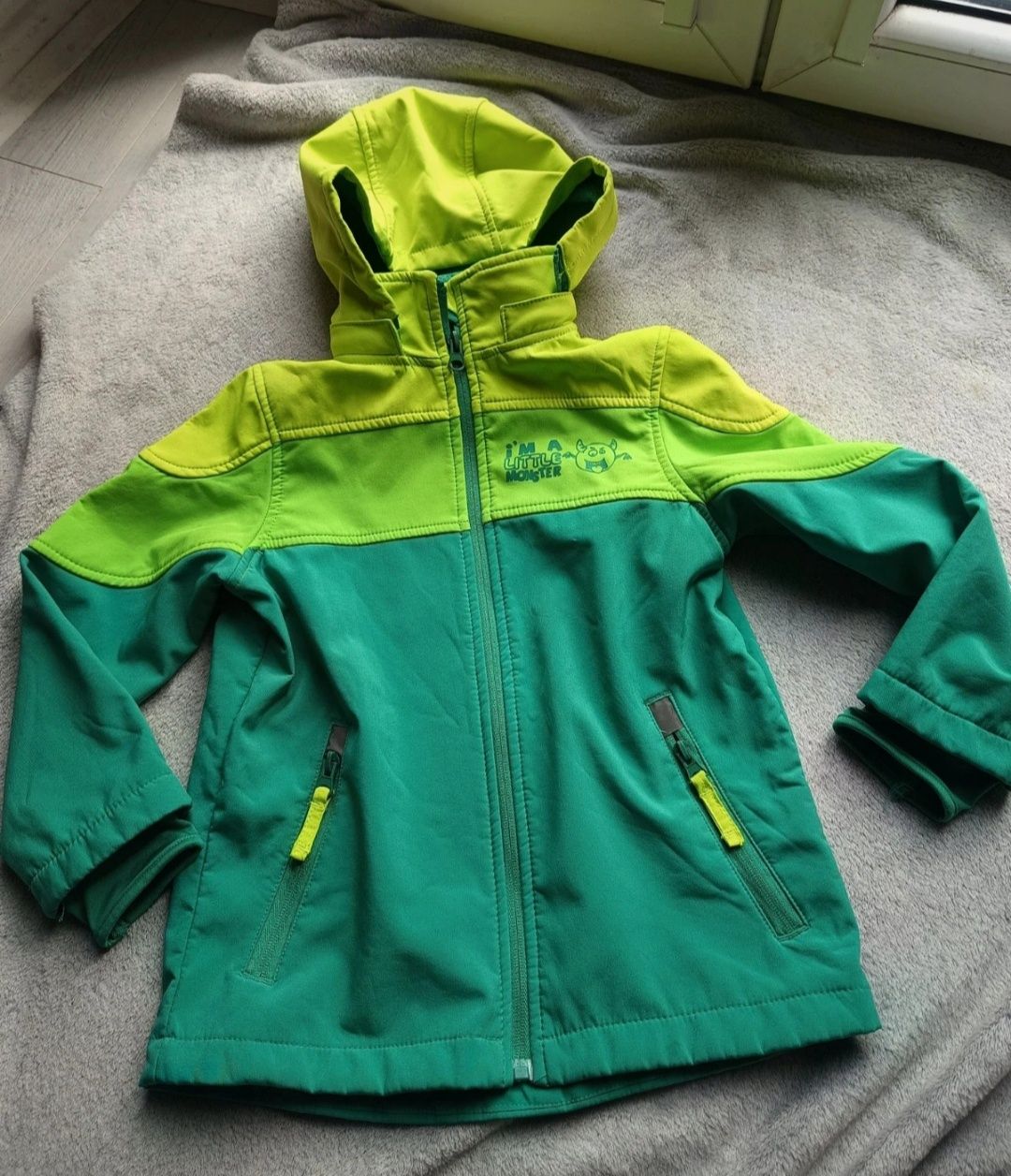 Kurtka wiosenna softshell neonowa zieleń 116