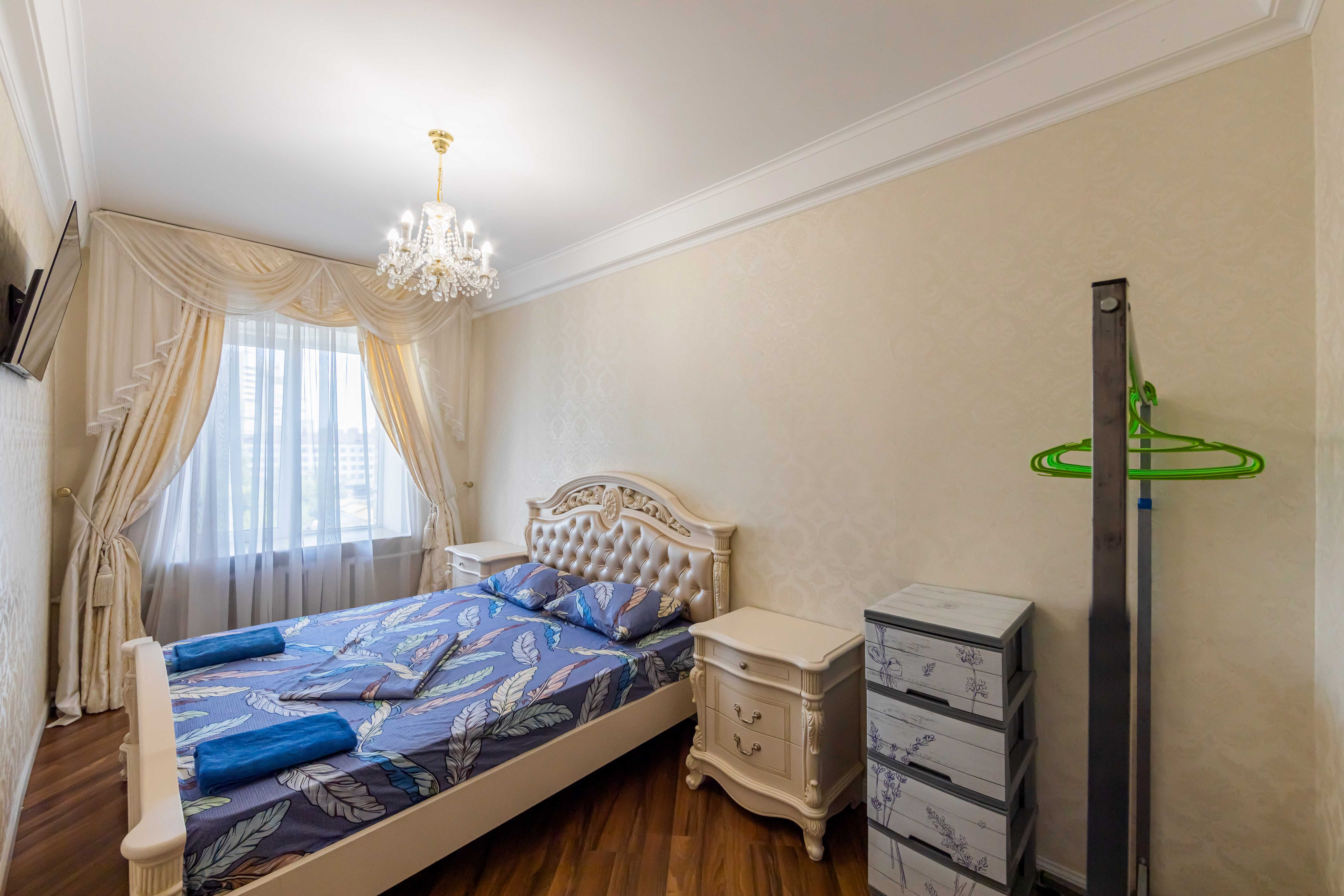 3 кімнатні апартаменти в центрі, вул. Велика Васильківська, 114