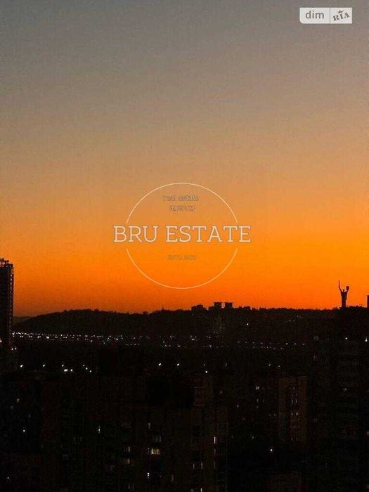 Продам 3к видову квартиру в ЖК Каховський Лівобережна