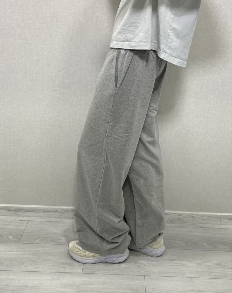 Широкі спортивні штани сірі sweatpants baggy бегги штаны серые opium