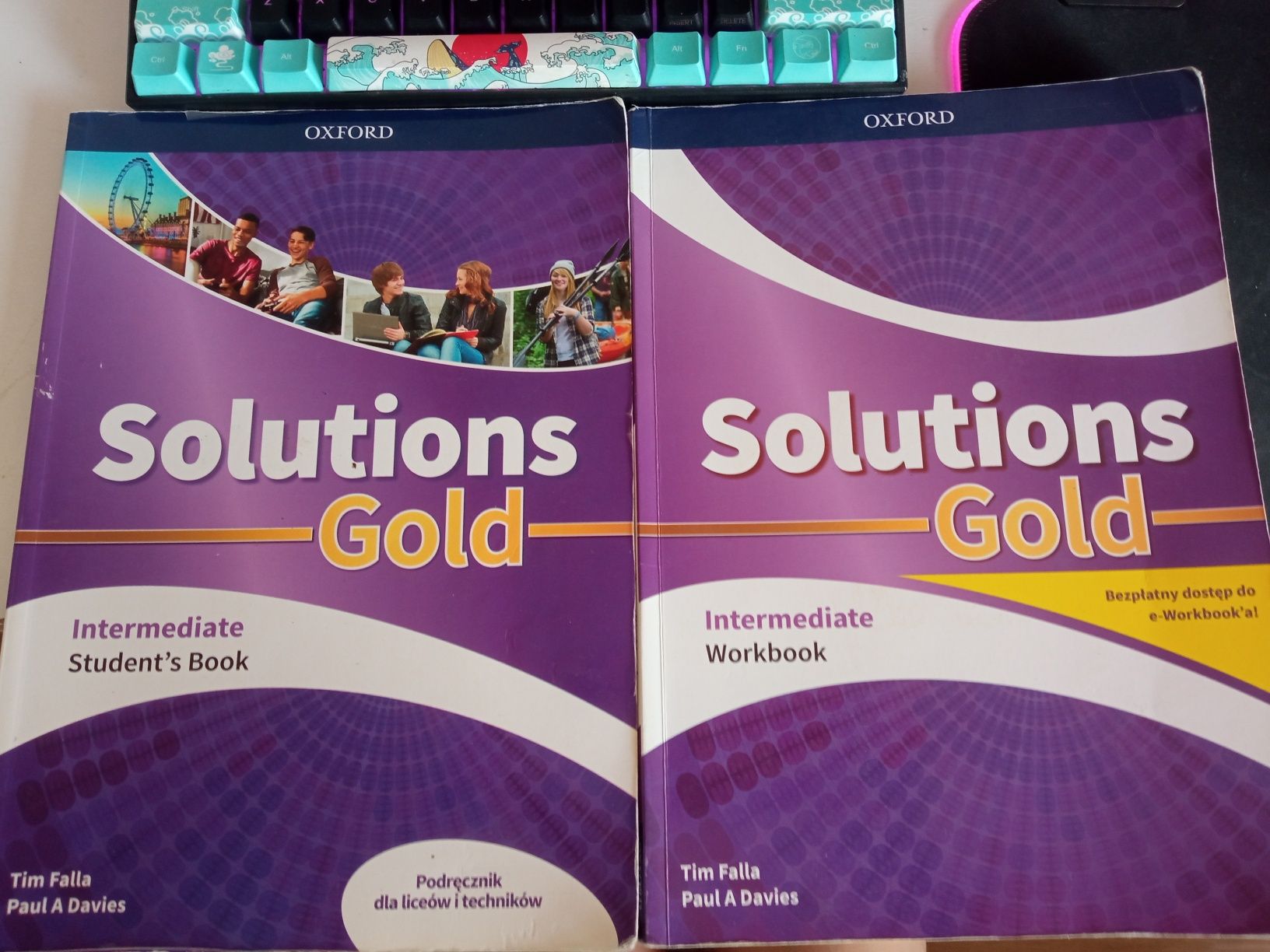 angielski 1 technikum podręcznik Solution Gold+ćwiczenia