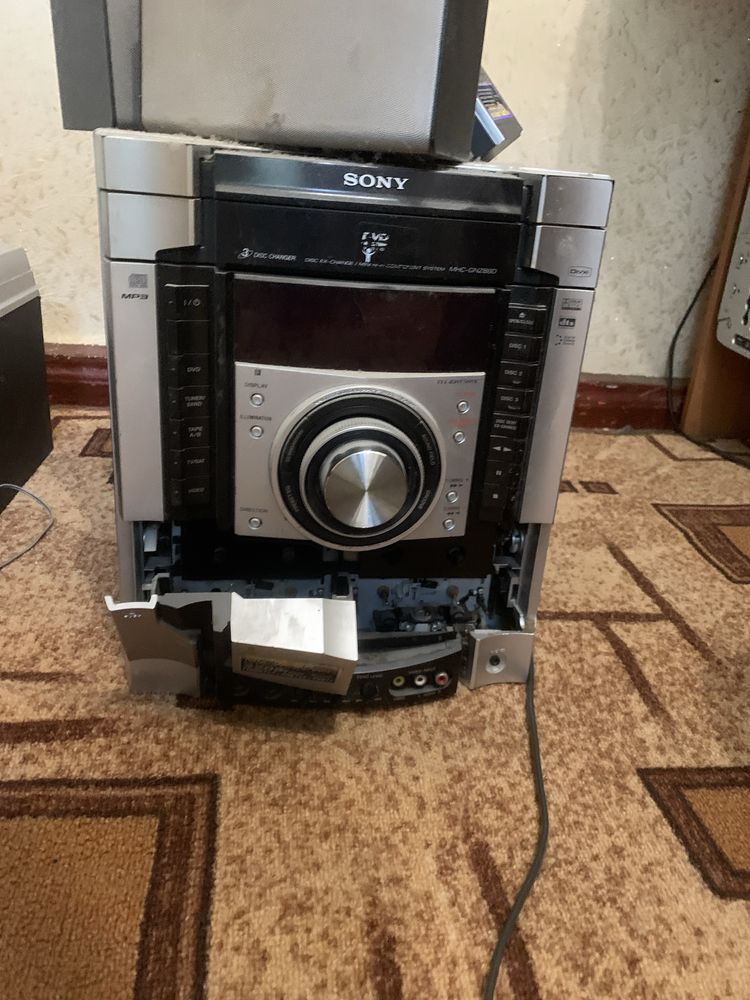 Музыкальный центр Sony