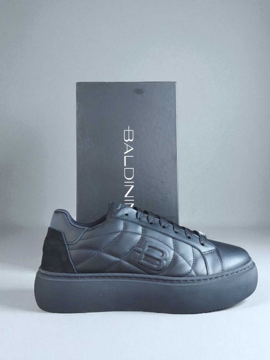 Оригинал. кроссовки 40р. Baldinini Италия