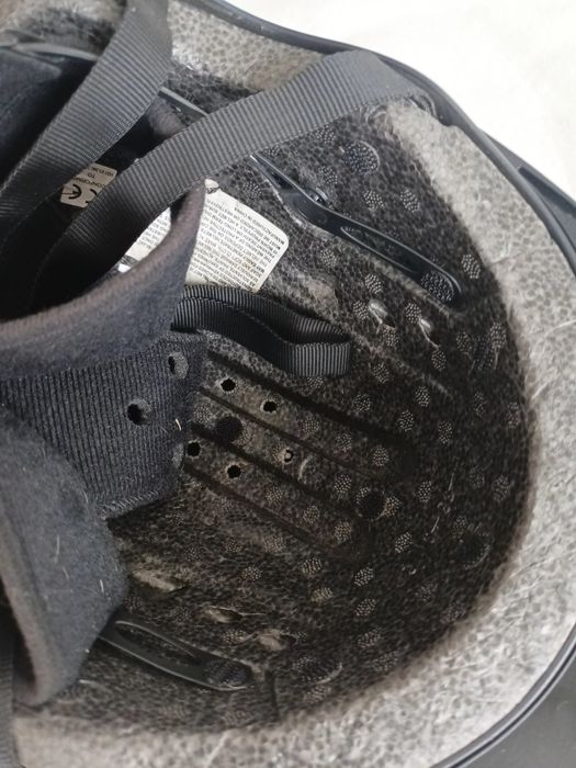 Kask jeździecki K-33