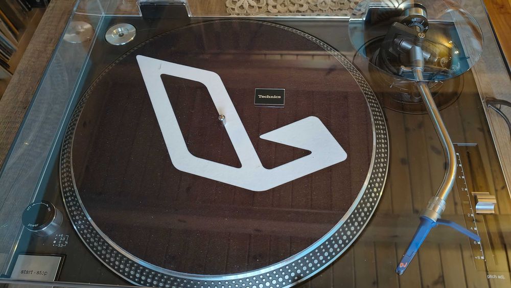 Technisc sl 1210 mk2 w stanie kolekcjonerskim /Ortofon DJ/ Cordial