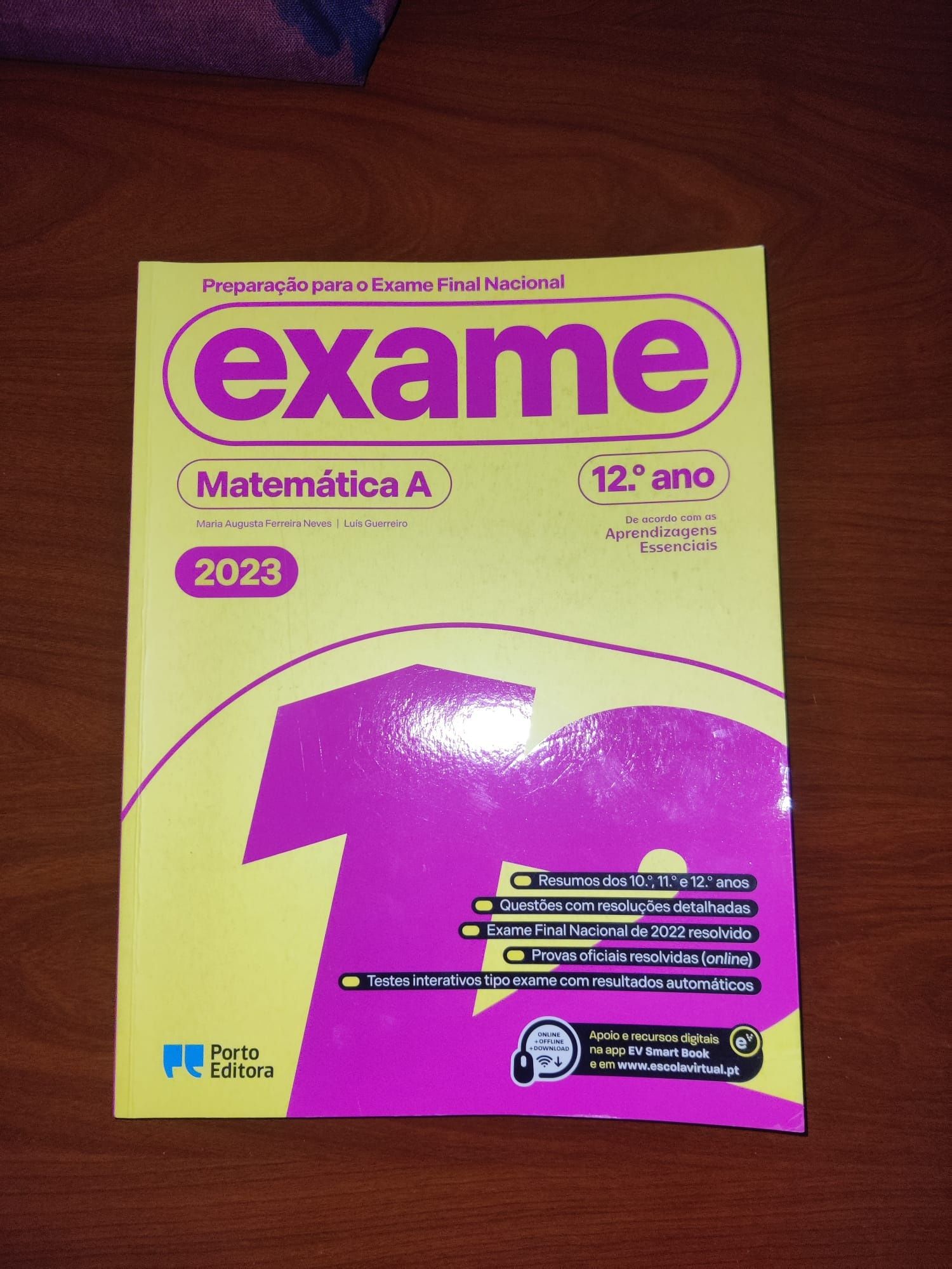Livro de Matemática Preparação para o exame 2023