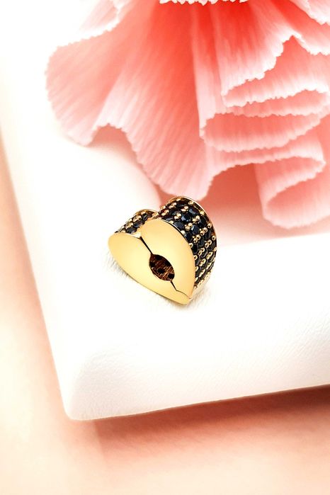 Złoty charms serce z czarnymi cyrkoniami pr.585