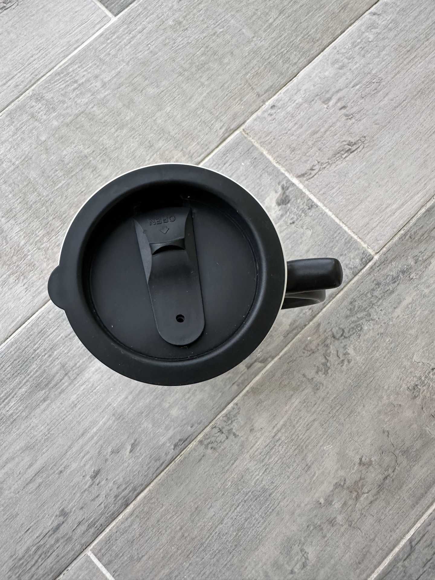 чашка с крышкой непроливайка керамика 600 мл