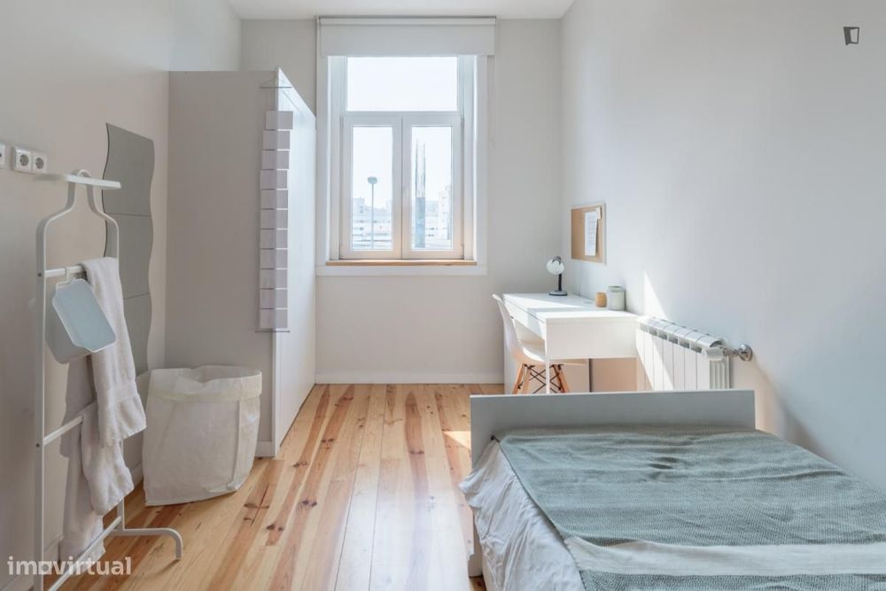 Quarto - localizado em Bonfim Porto