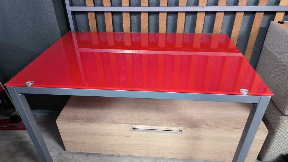 Mesa de cozinha em vidro