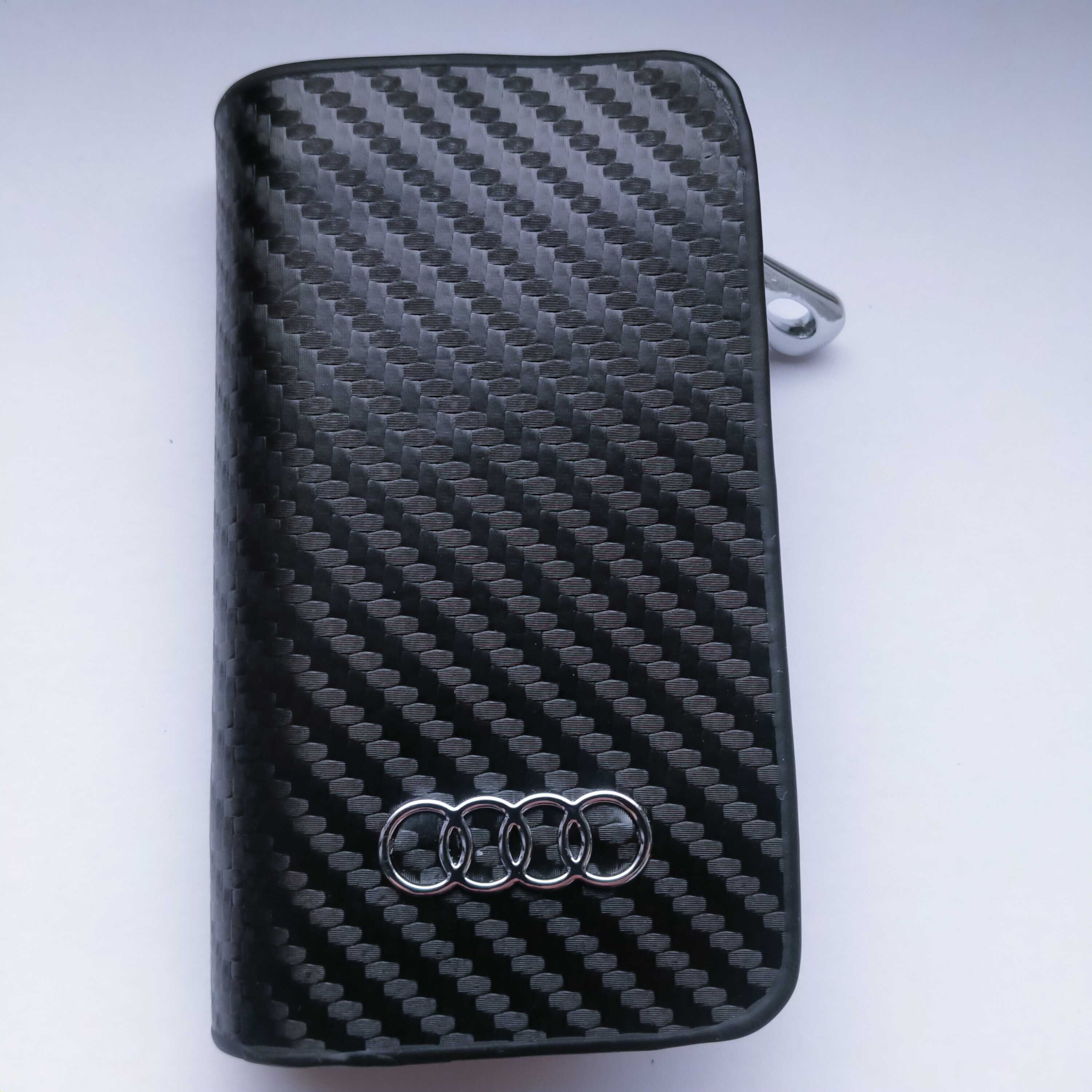 Audi etui pokrowiec na klucze breloczek brelok skóra prezent