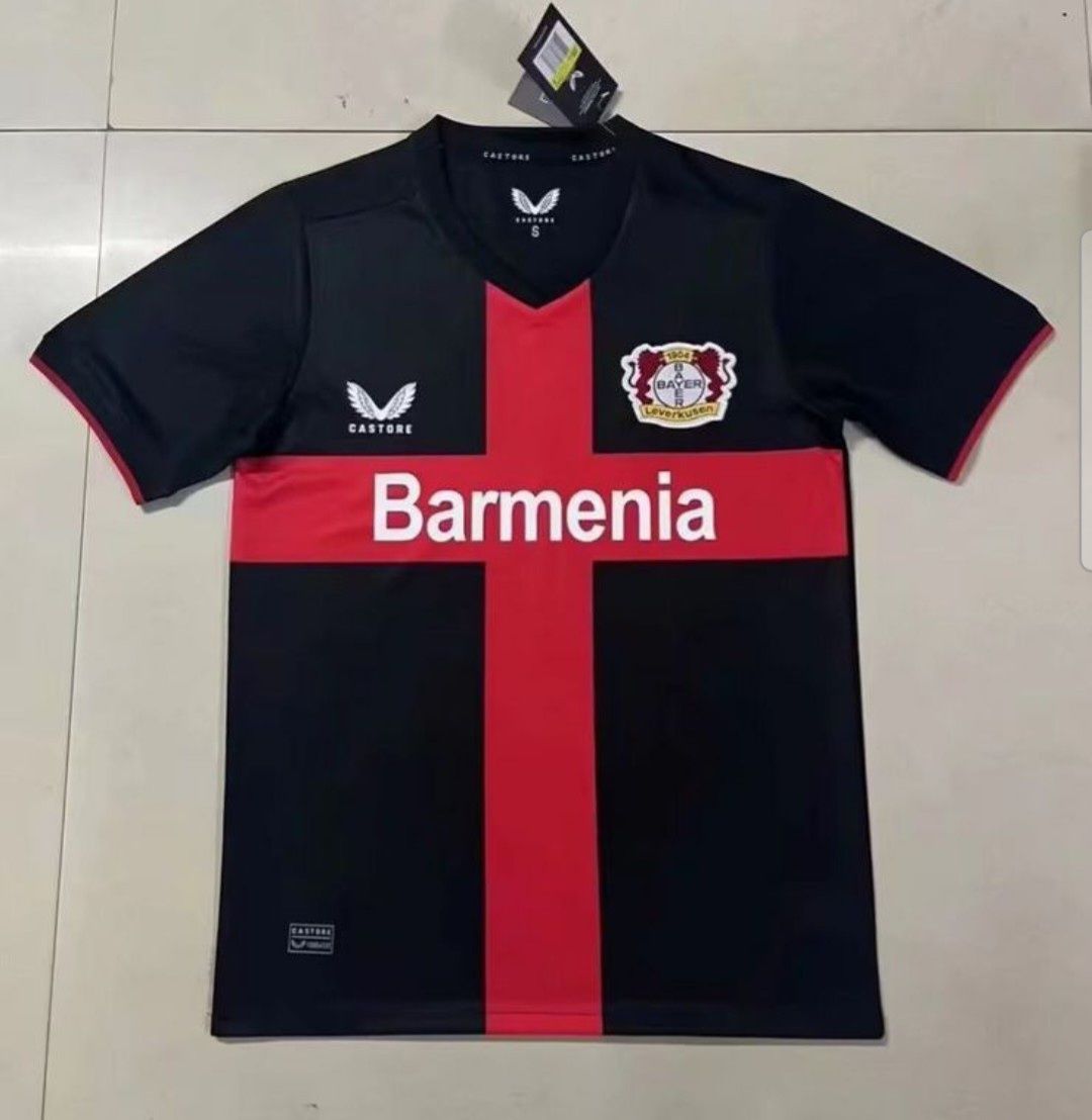 Camisola Bayer Leverkusen 

Vários clubes 

Nova C/etiqueta

100% nov