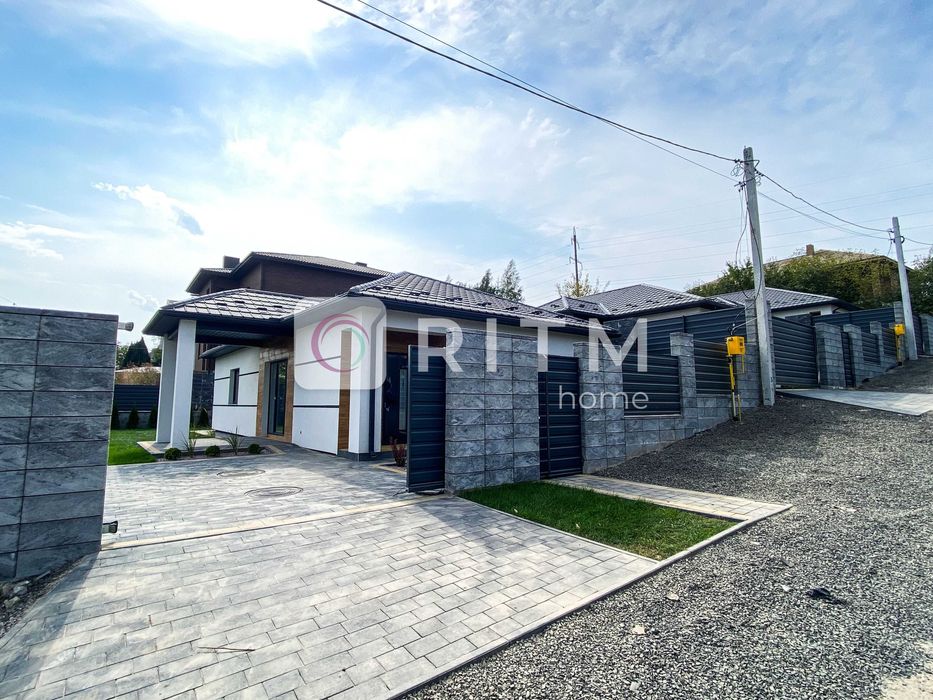 Продаж затишного будинку з газом у спокійному районі Луцька!