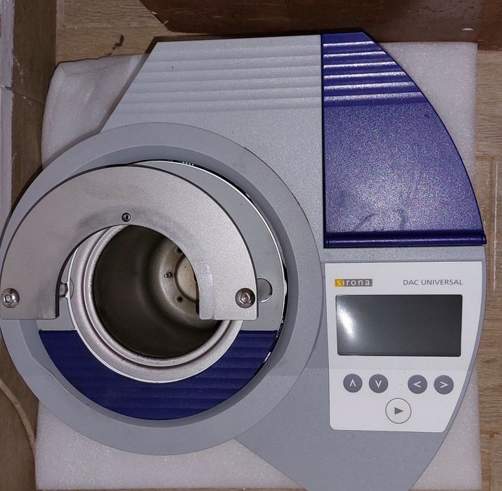 Продам автоклав для наконечників Sirona dac universal  2012 року