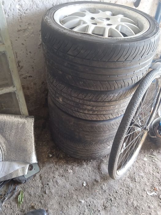 R16 4/100 , peзина kumho 215/40zr16