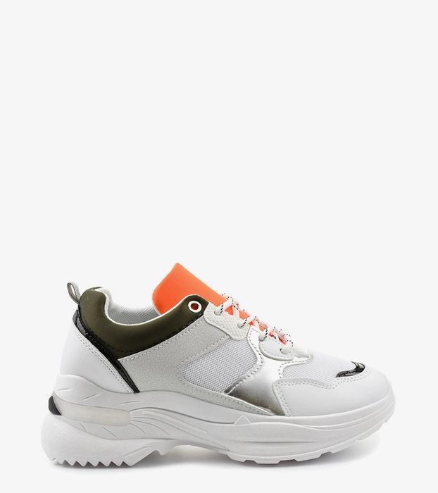 Białe modne obuwie sportowe Hymeda