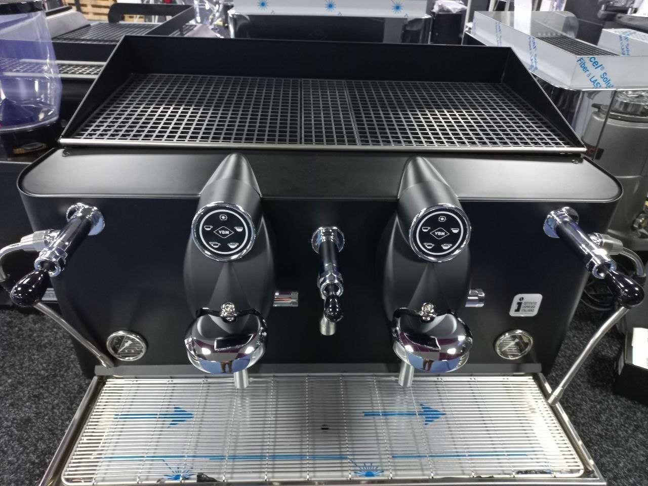 Нова професійна Італійська кавоварка VBM LOLLO Elettronica 2GR Black
