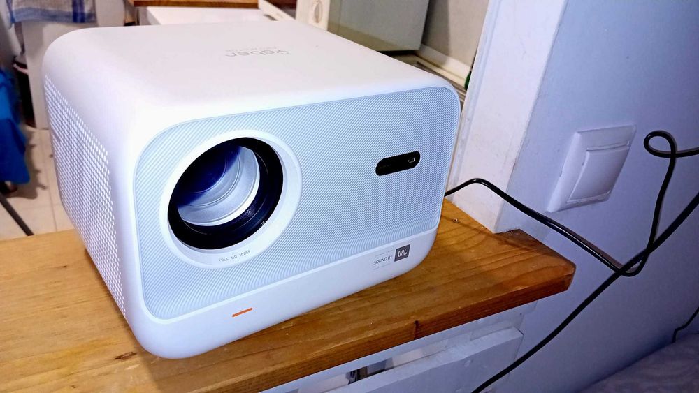 Projetor portátil Yaber L2s