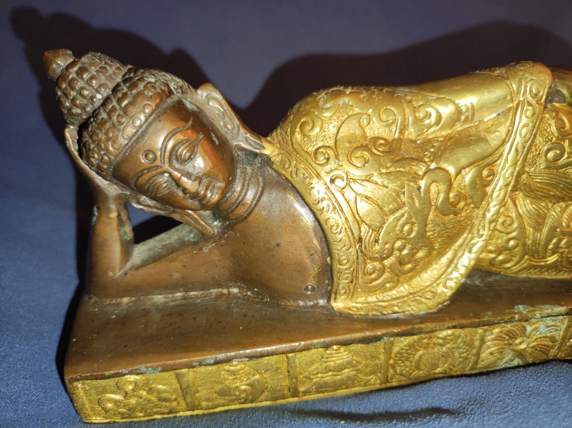 Brąz Budda inkrustowany mosiądzem XVIIIw Tybet