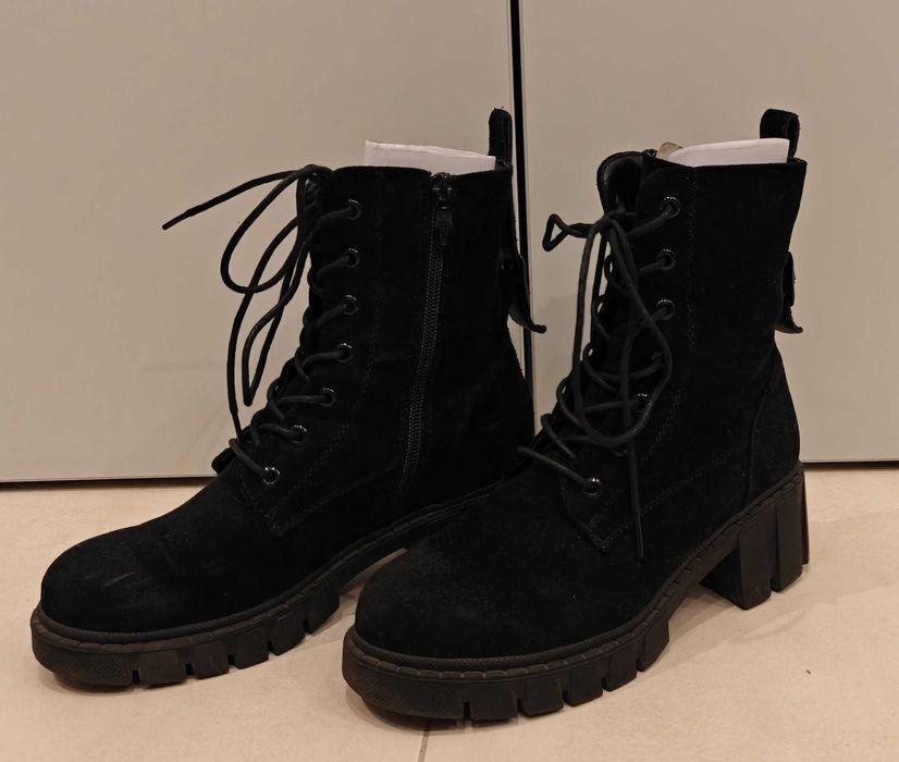 Buty damskie jesienne, czarne zamszowe.