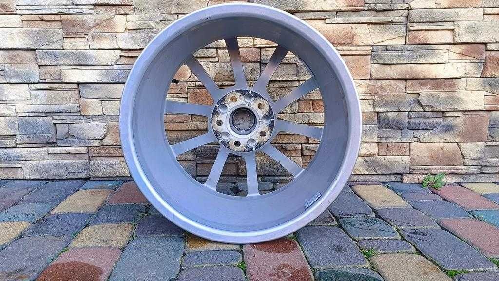 Oryginalne alufelgi  Audi 17  a6 c7 c8 a4 b8 b9a3 a5 Q5 Q3 Q2