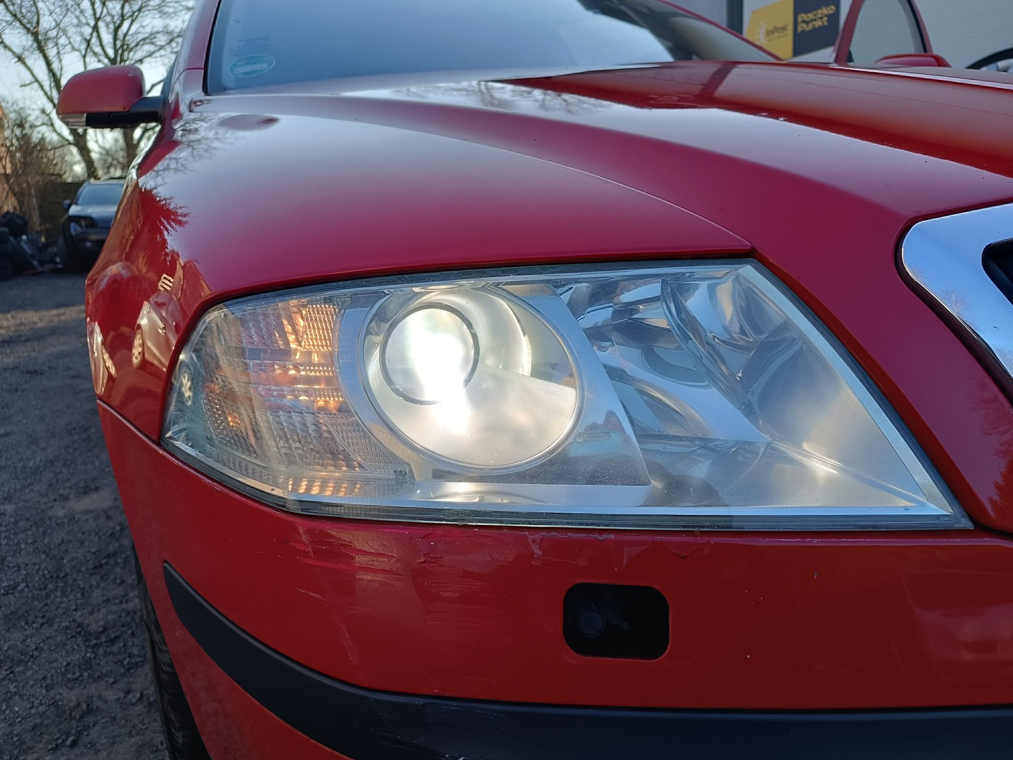 Skoda Octavia II 04-08 - Reflektor Lampa prawy przód Xenon kpl. EUR.