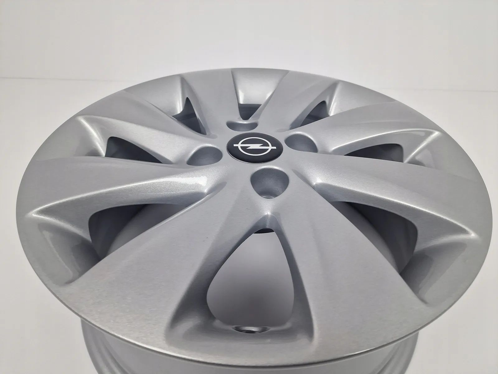 NOWA Oryginalna Felga Opel 15" 6.0" ET39 133.806.32 Corsa