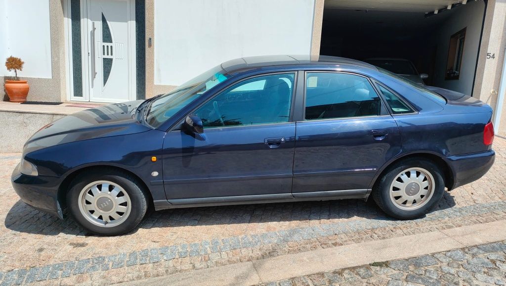 Audi A4 1.9 TDI 110cv (AFN) - 1997 | Bom estado