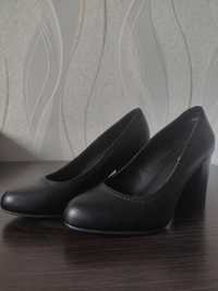 Жіночі туфлі Graceland