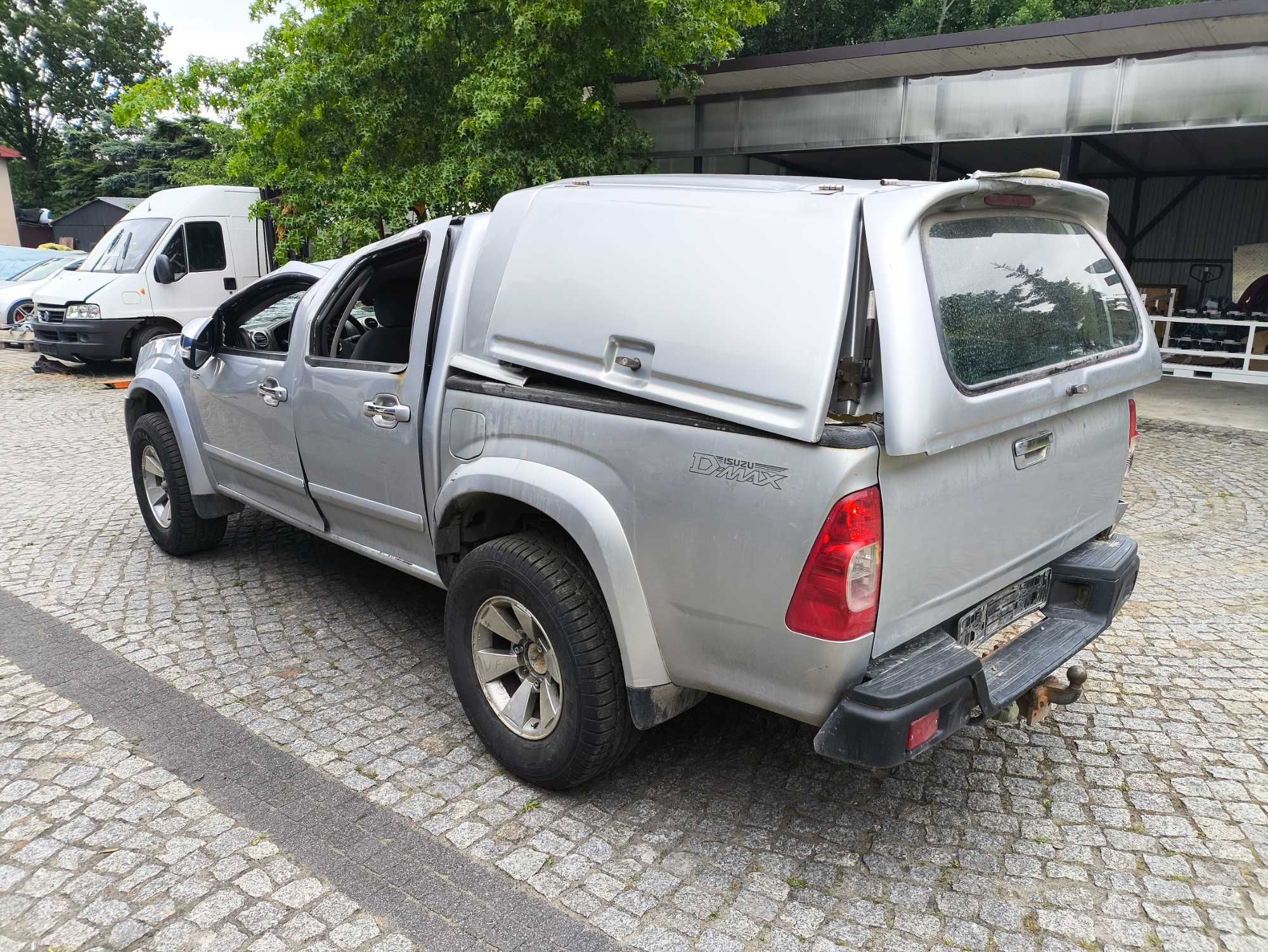 Isuzu D-max 3.0 Automat po dachu