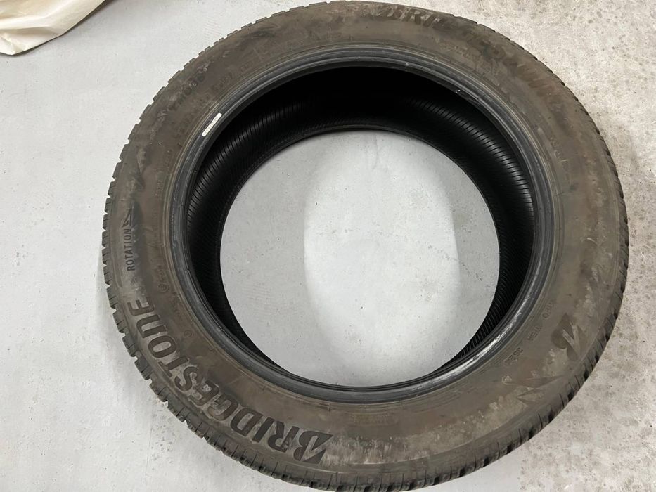 Шини brigestone blizakk 235/55 r19 105V