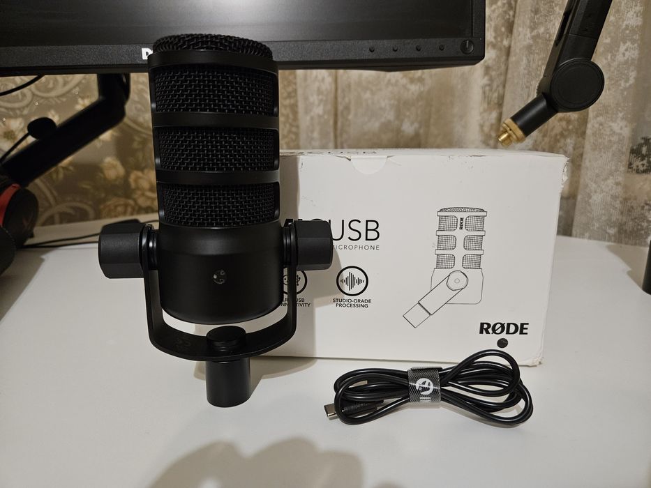 Мікрофон Rode Podmic USB XLR