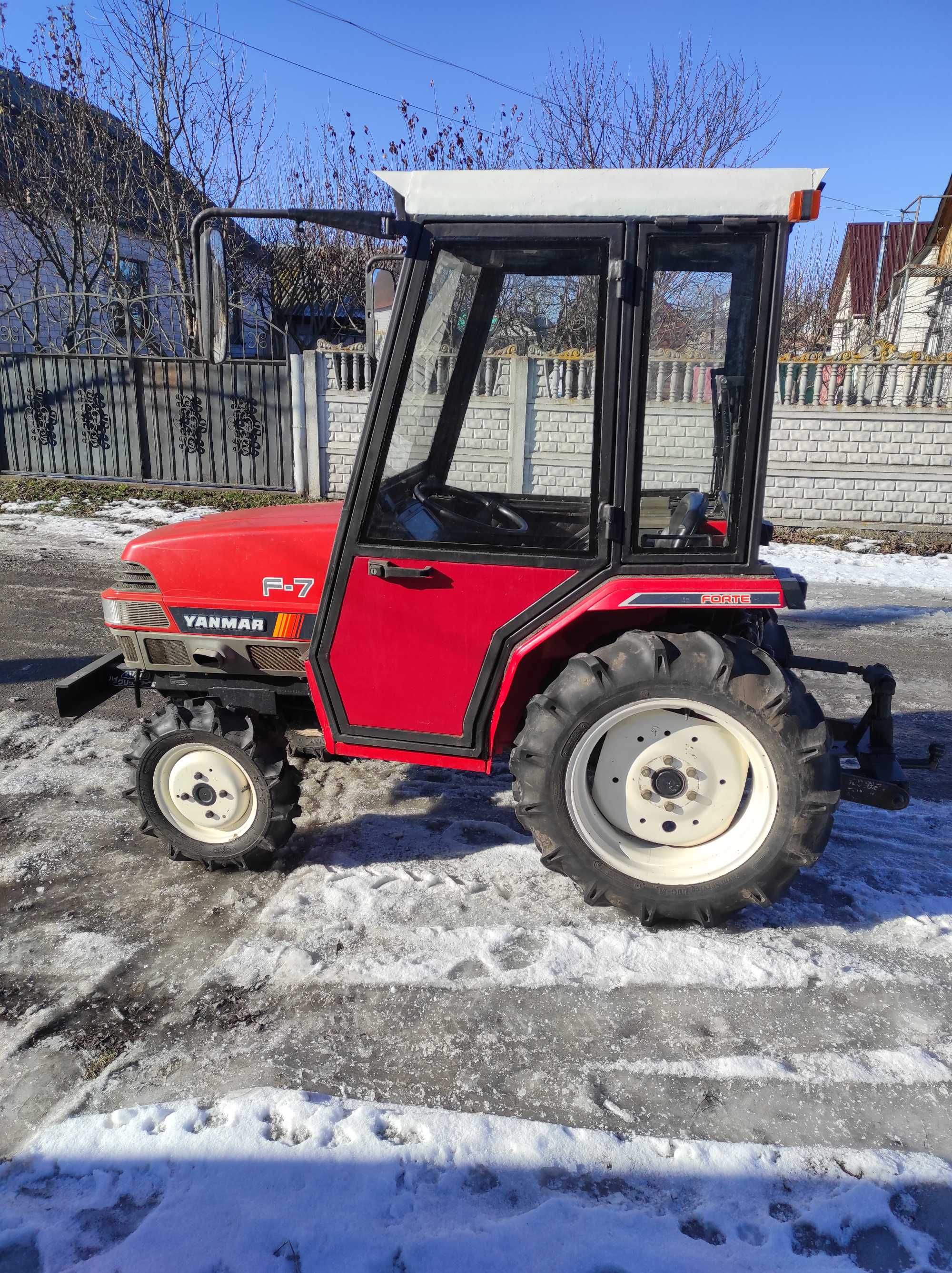 Продам японський мінітрактор Yanmar F7