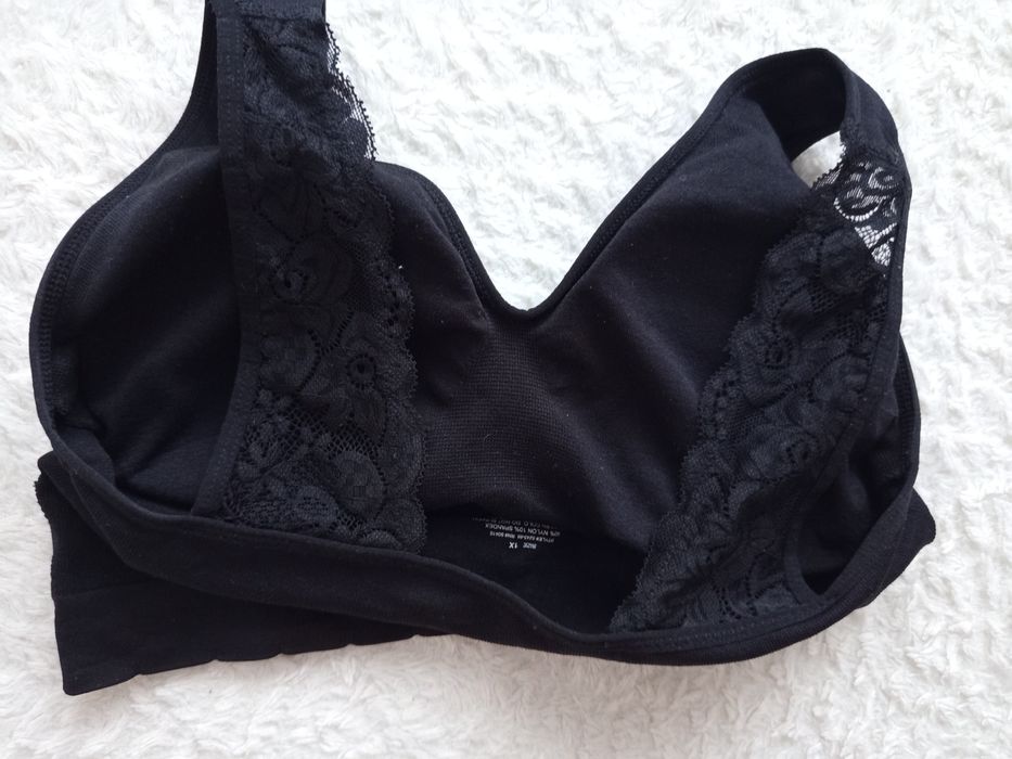 Nowy sportowy biustonosz r.44