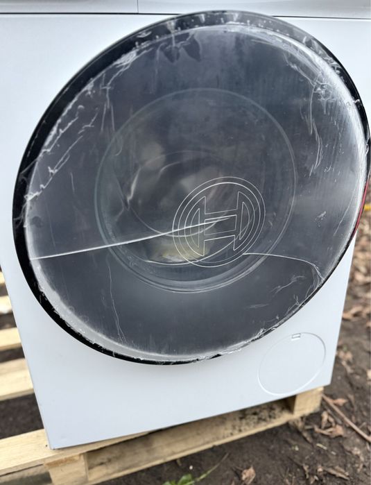 пральну машину Bosch WGB244040 із серії 8 місткістю 9 кг