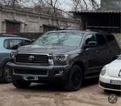 Toyota Sequoia TRD Sport 2018 не був в ДТП