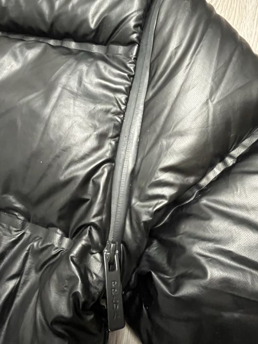Пуховик Prada milano