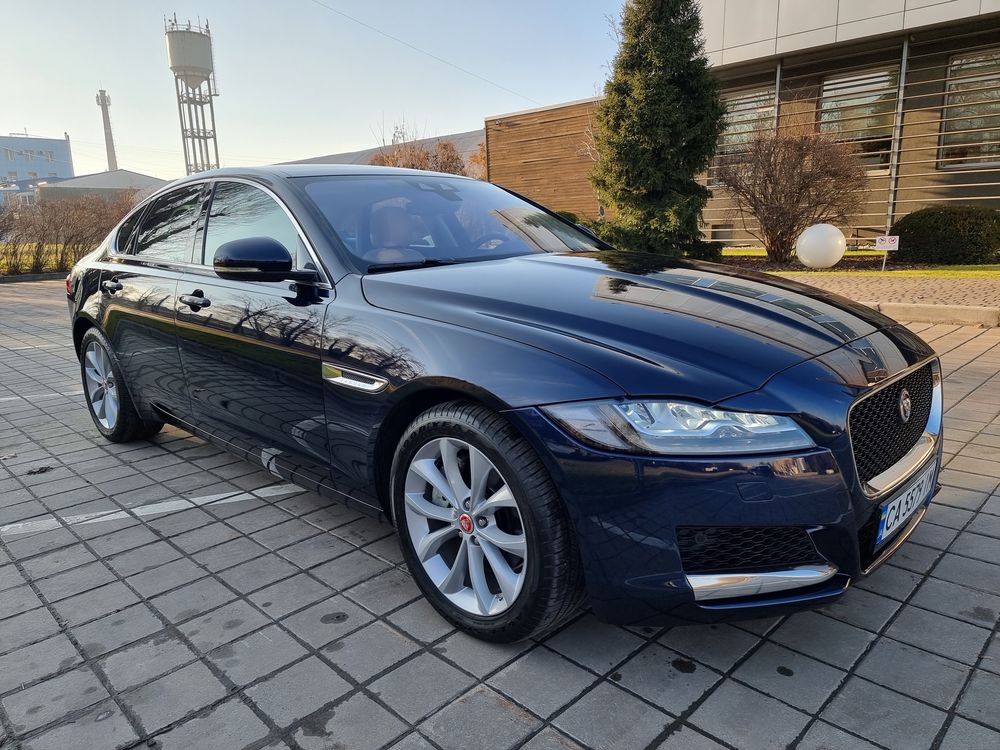 Jaguar XF Premium AWD 2019