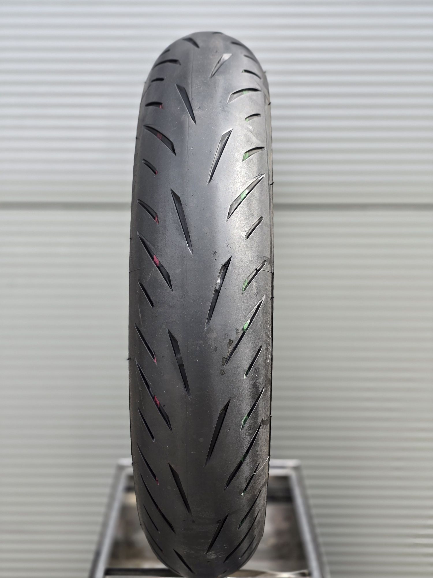 Opona Bridgestone Battlax S22F 120/70/17
