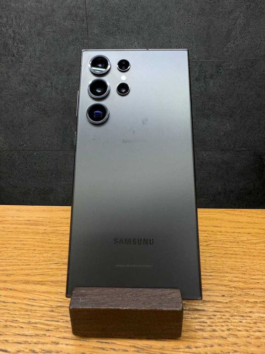 б/у Samsung Galaxy S24 Ultra 12/256GB (Titanium Black) (Global)